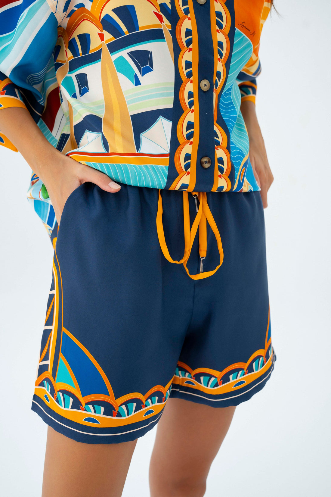 The Tribute to Burj Al Arab/ Silk set with shorts