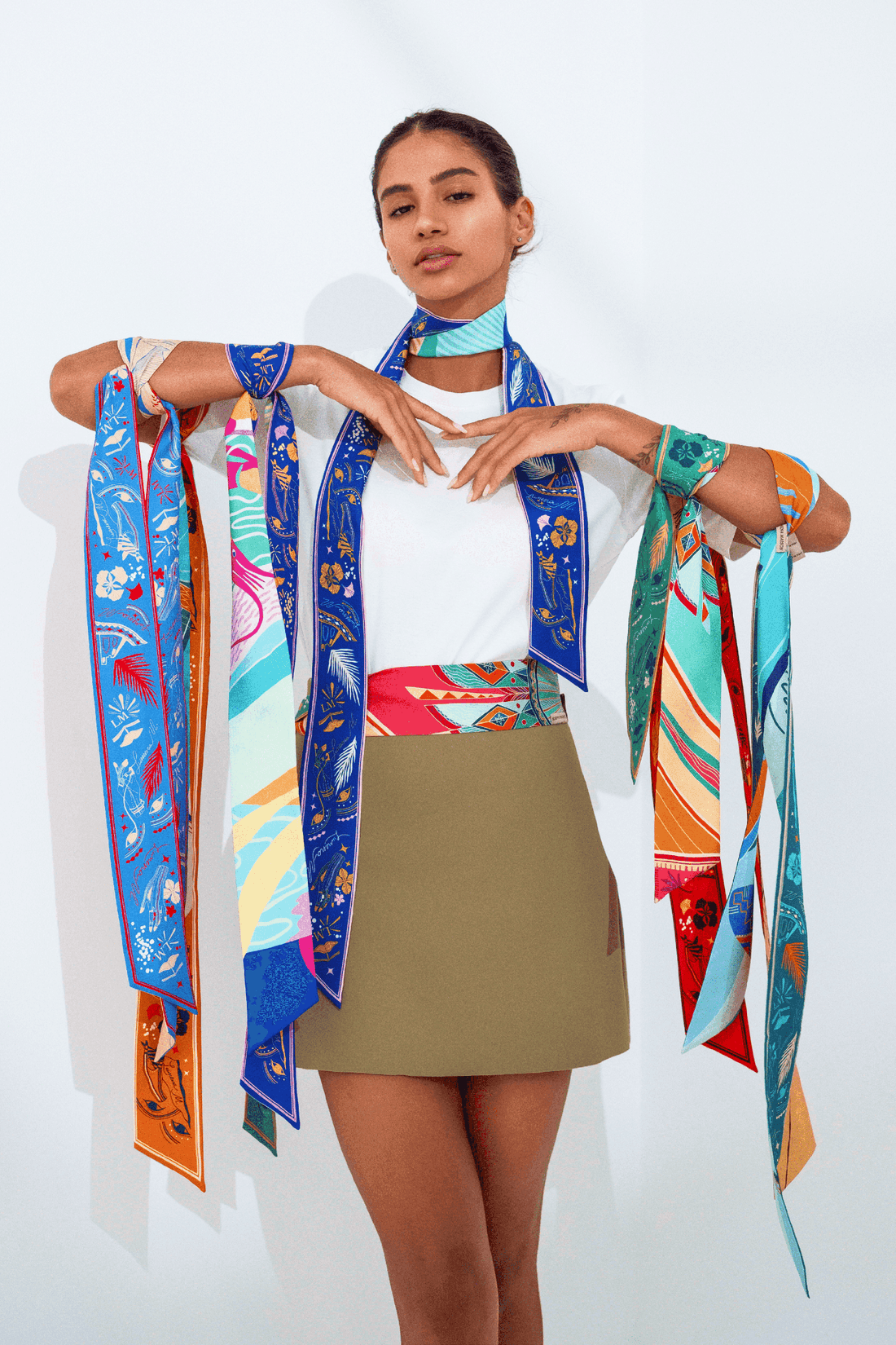 The Dubai Kite beach (Tuscany Yellow second side) / Silk twilly scarf - Lumena Maison