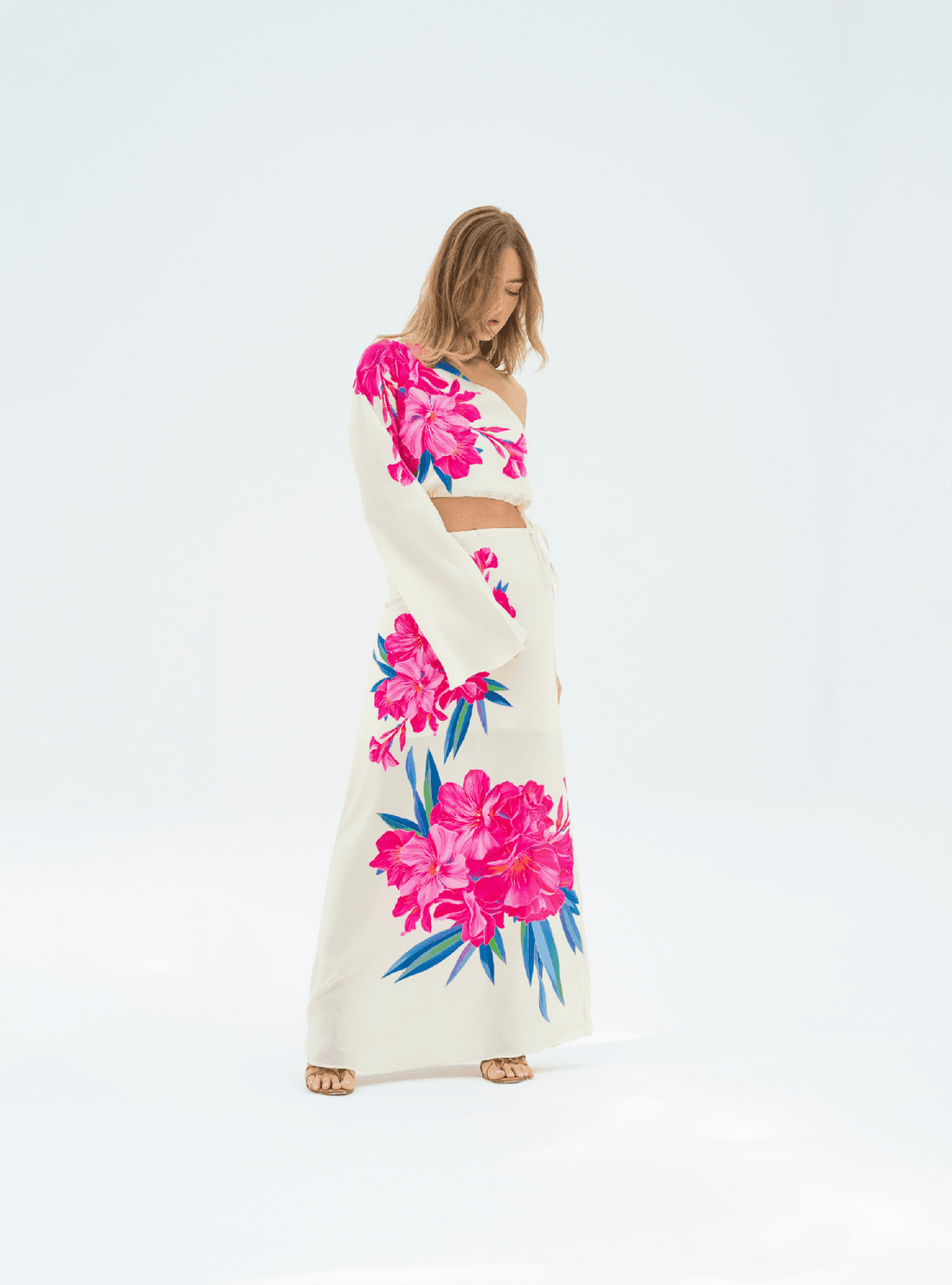 UAE Botanicals (Milky White) / Silk set with skirt - Lumena Maison
