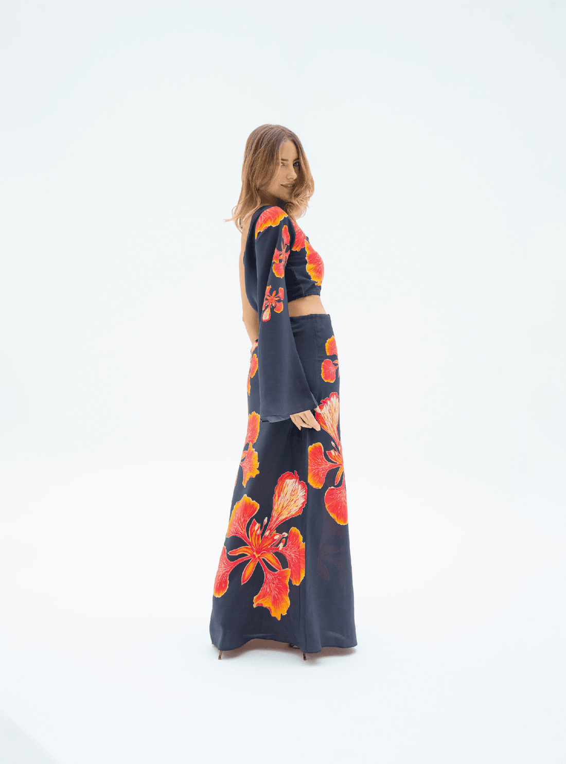 UAE Botanicals (Black) / Silk set with skirt - Lumena Maison