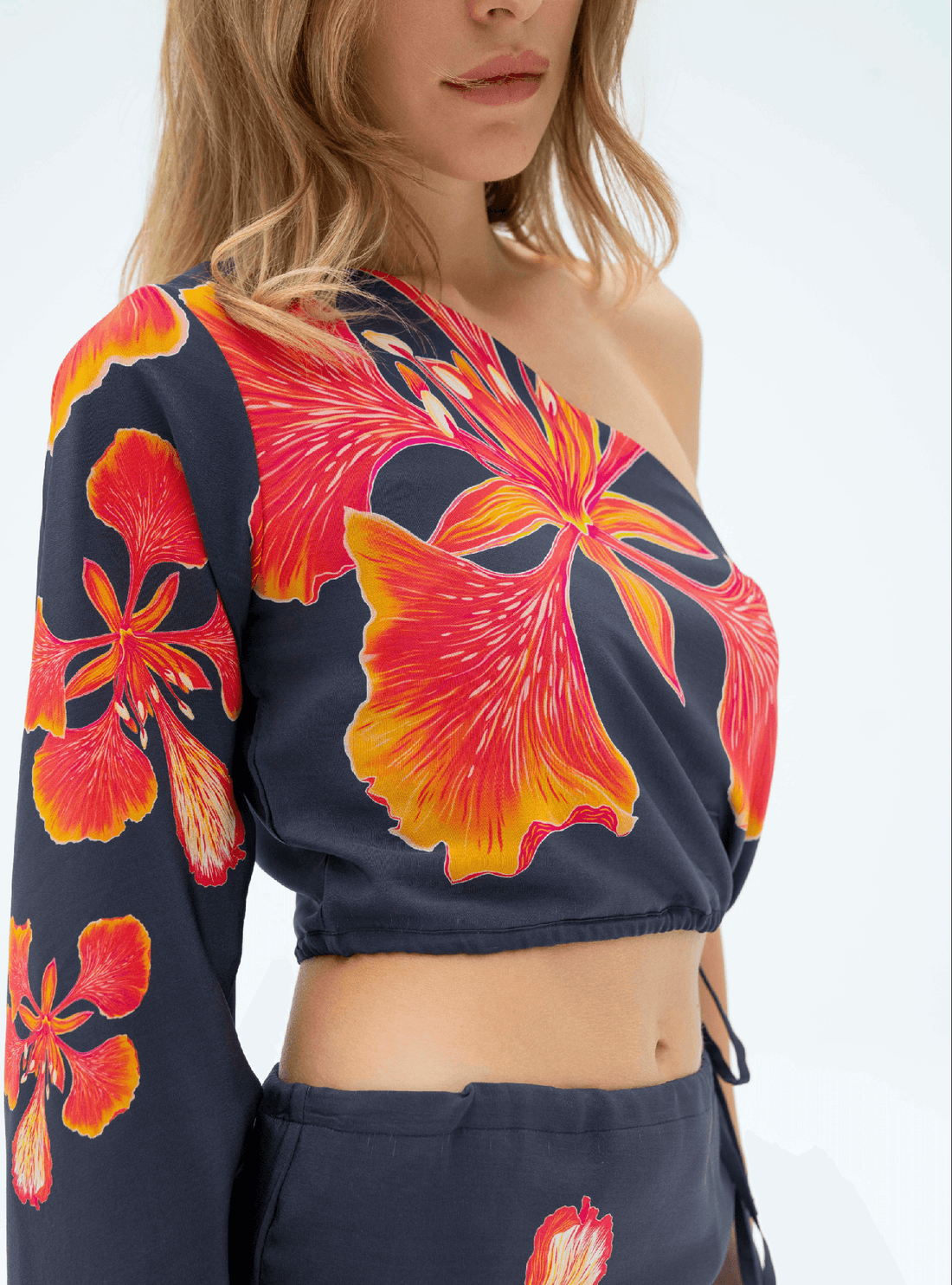 UAE Botanicals (Black) / Silk set with skirt - Lumena Maison