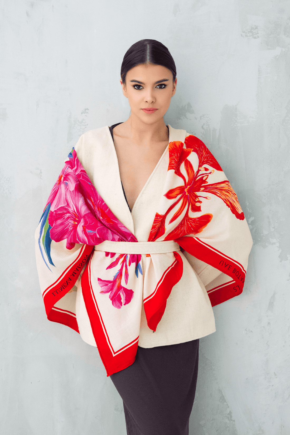 UAE Botanicals (Milky White) / Shawl - Lumena Maison