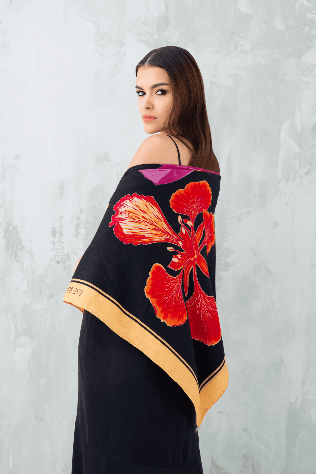 UAE Botanicals (Black) / Shawl - Lumena Maison
