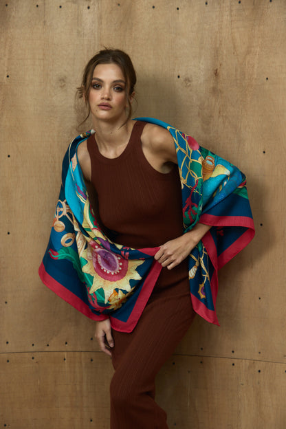 The Secrets of the Emirati Dhow (Navy Blue, Fuchsia)/ Shawl