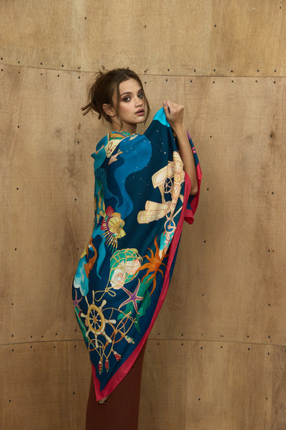 The Secrets of the Emirati Dhow (Navy Blue, Fuchsia)/ Shawl