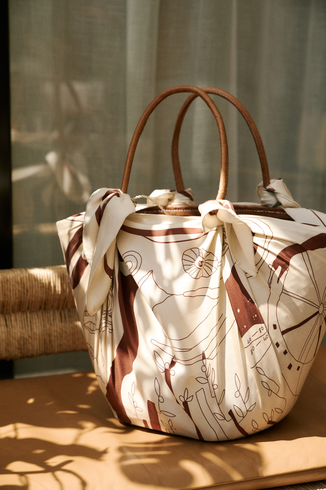 The Villa 515 (Mocha Brown)/ Silk Scarf