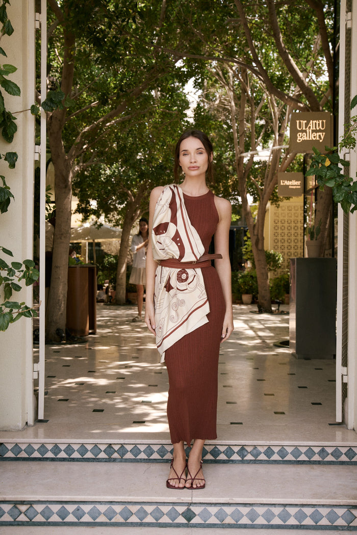 The Villa 515 (Mocha Brown)/ Silk Scarf
