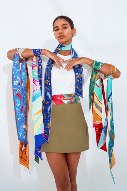 The Dubai Kite beach (Frosty Green second side) / Silk twilly scarf