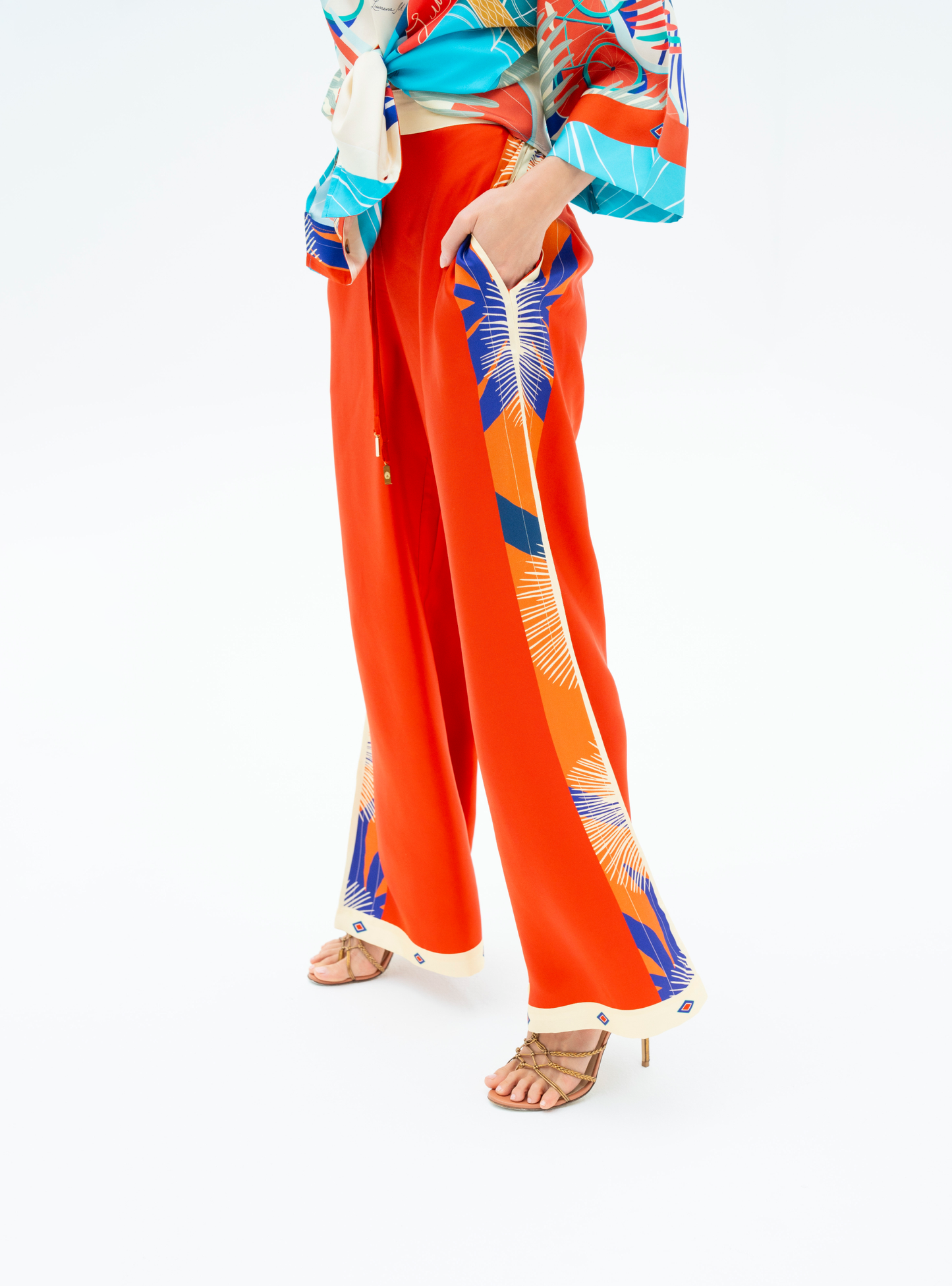 The Dubai Kite beach (Brick Orange) / Silk set with pants