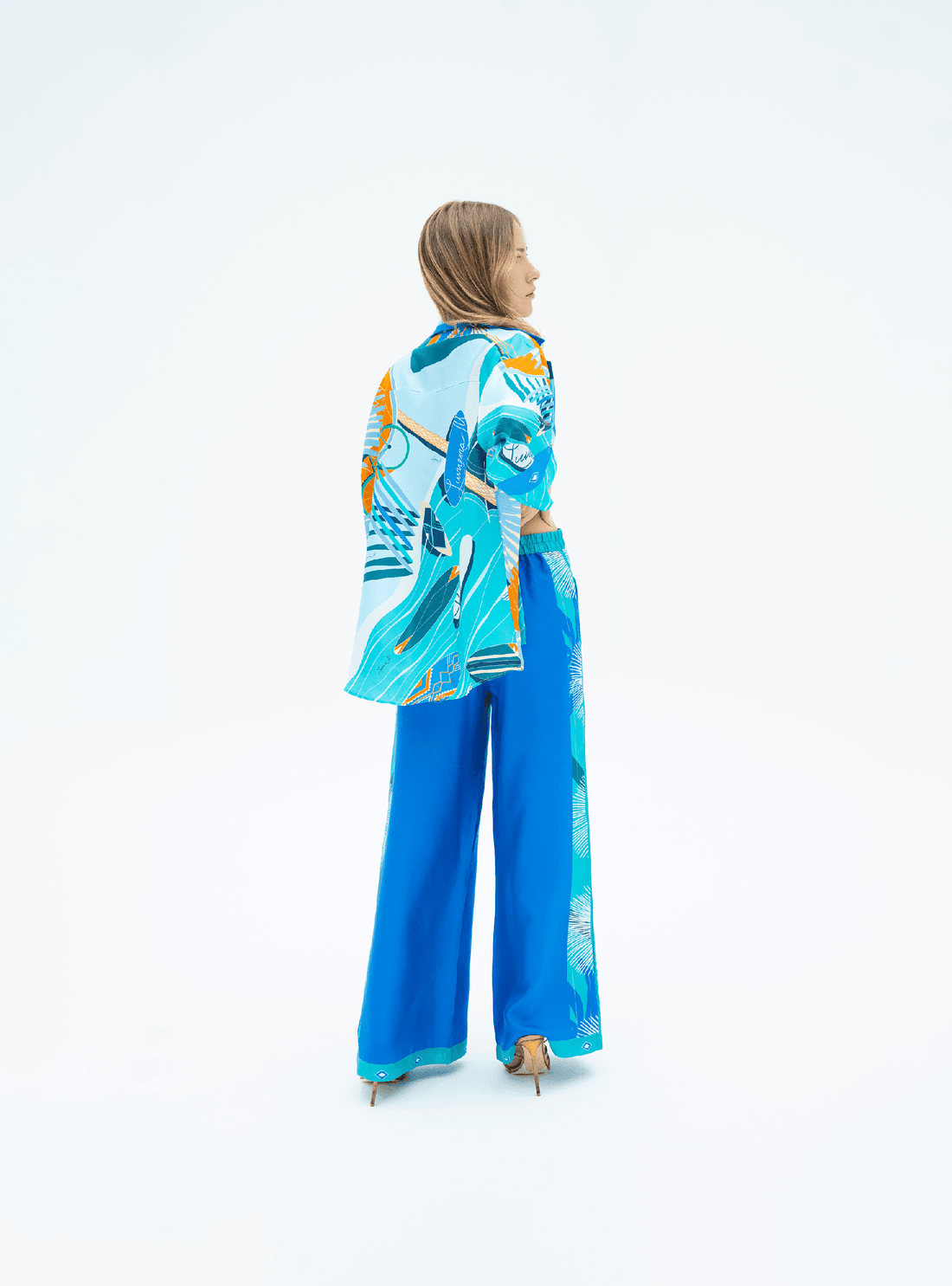 The Dubai Kite beach (Frosty Green) / Silk set with pants - Lumena Maison