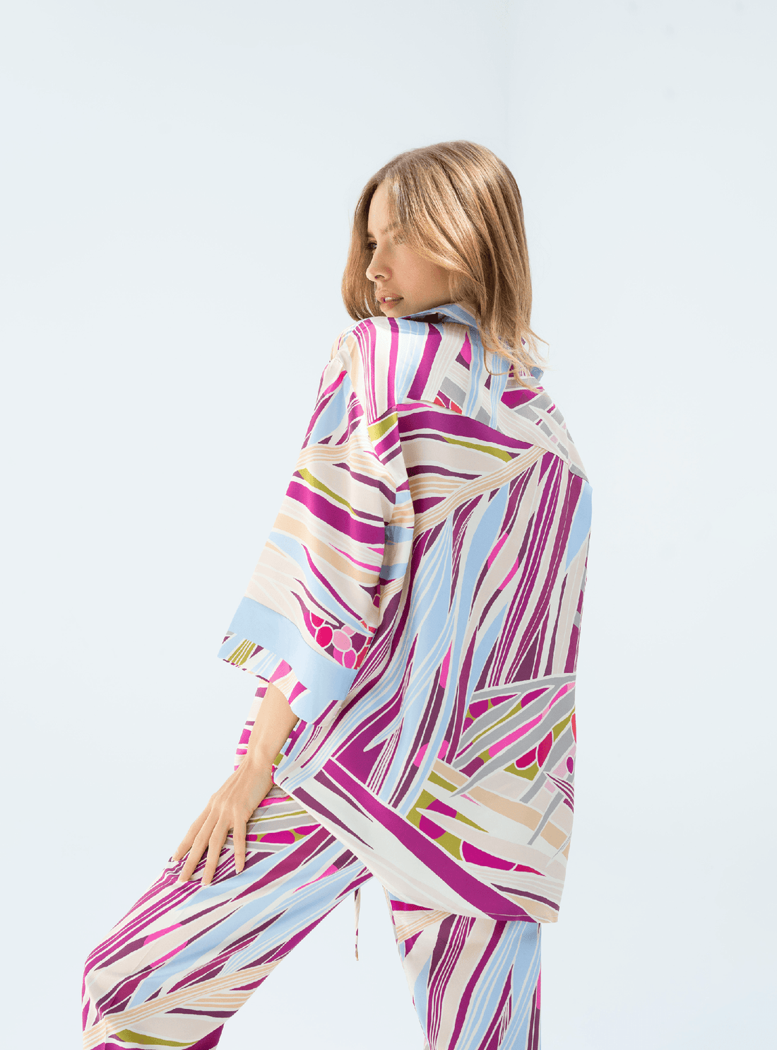 The Palm (Burgundy) / Silk set with pants - Lumena Maison