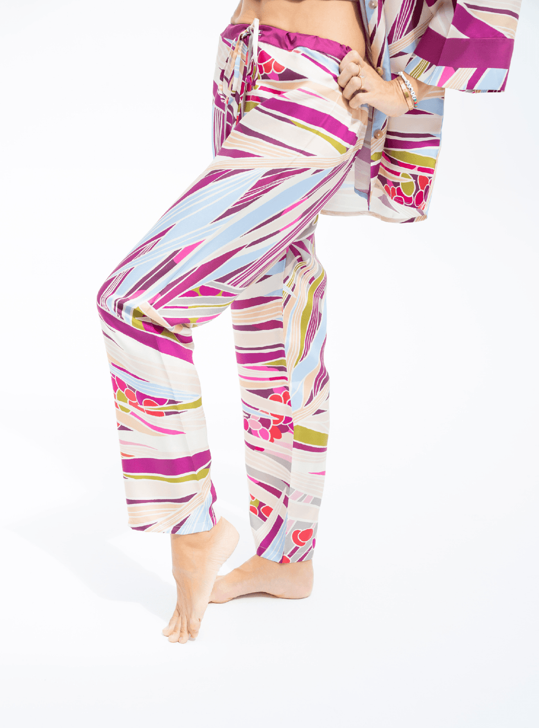 The Palm (Burgundy) / Silk set with pants - Lumena Maison