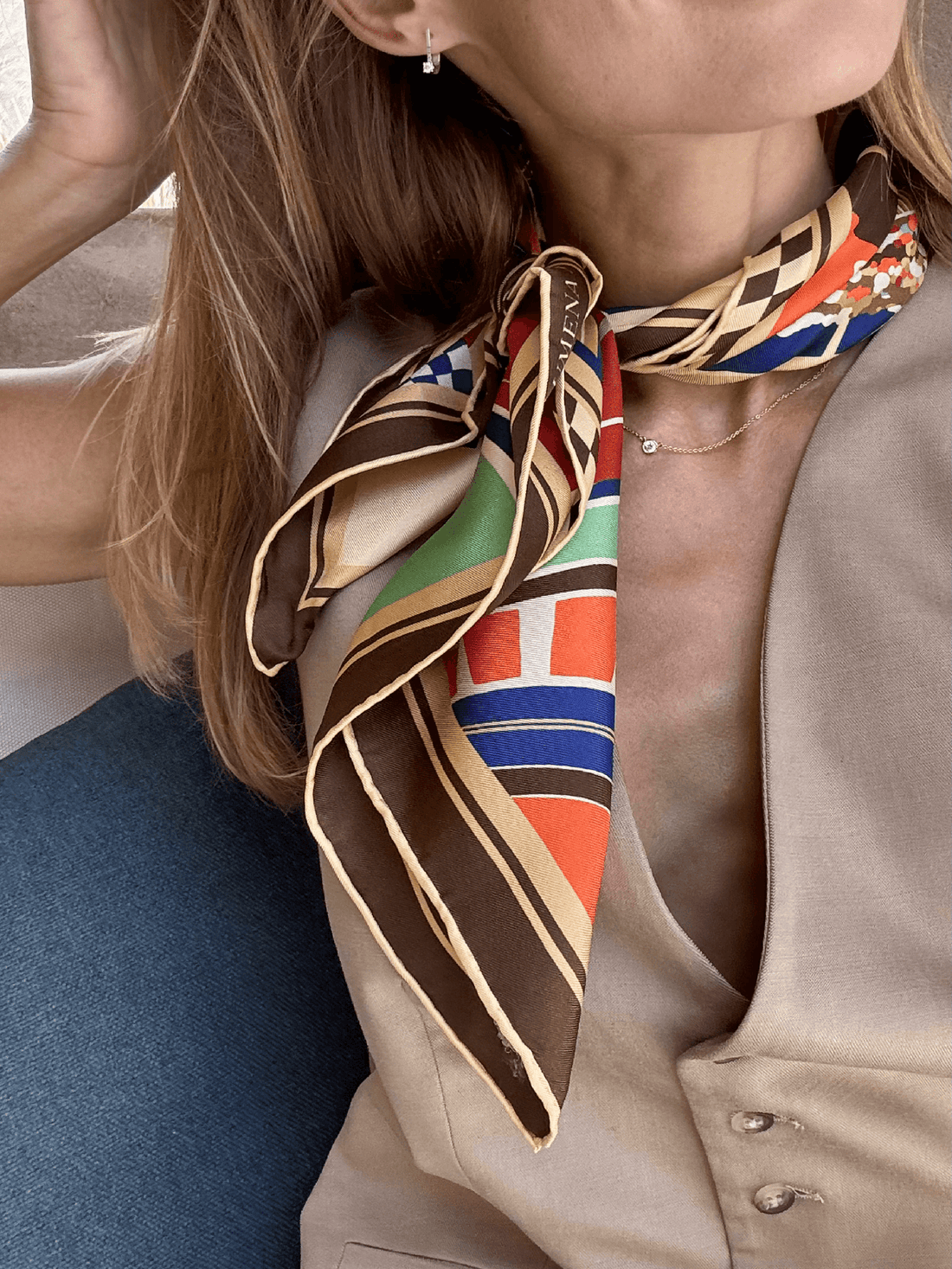 Formula 1 Abu Dhabi (Brown) / Silk scarf - Lumena Maison
