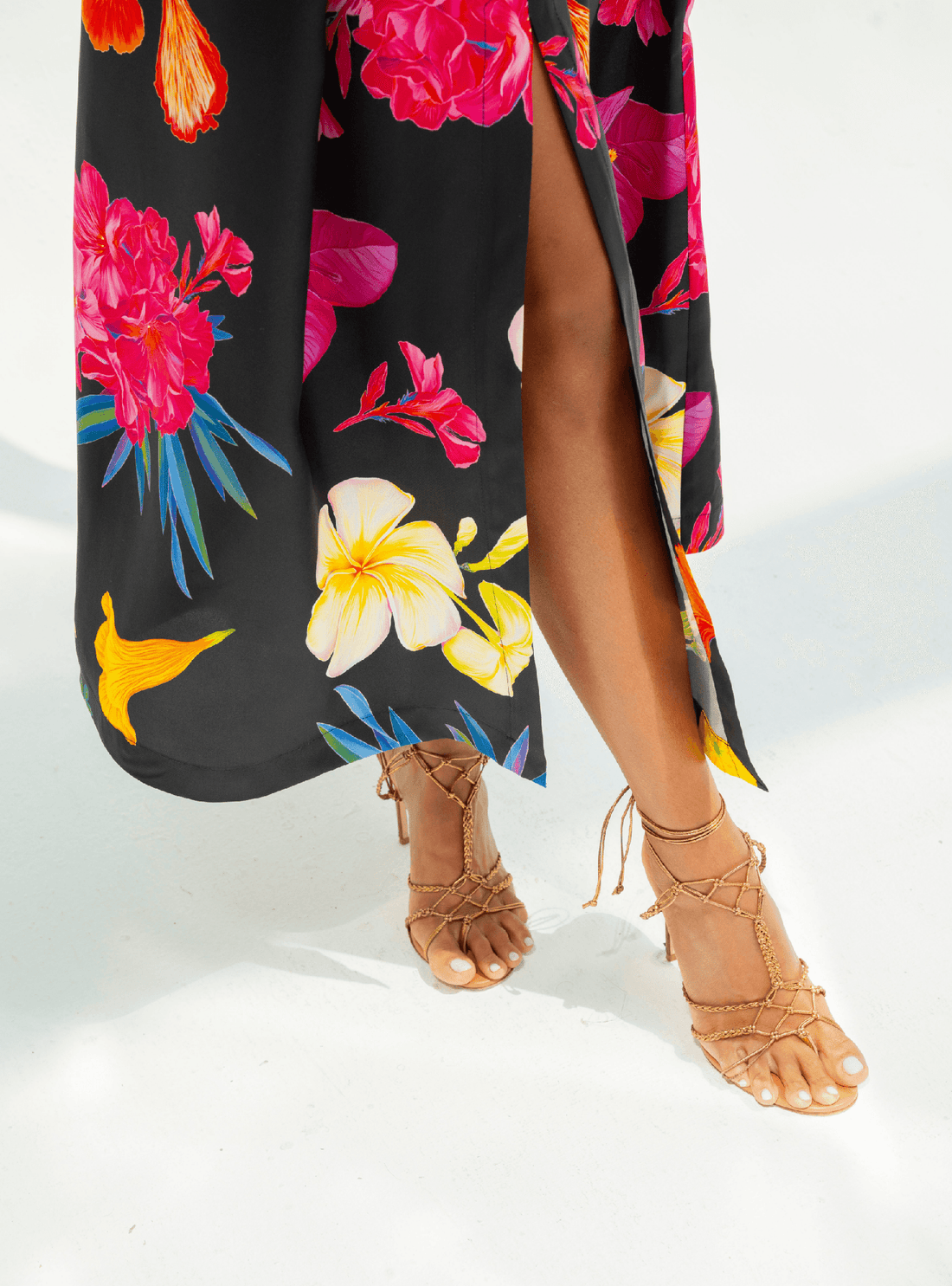 UAE Botanicals (Black) / Kimono dress - Lumena Maison