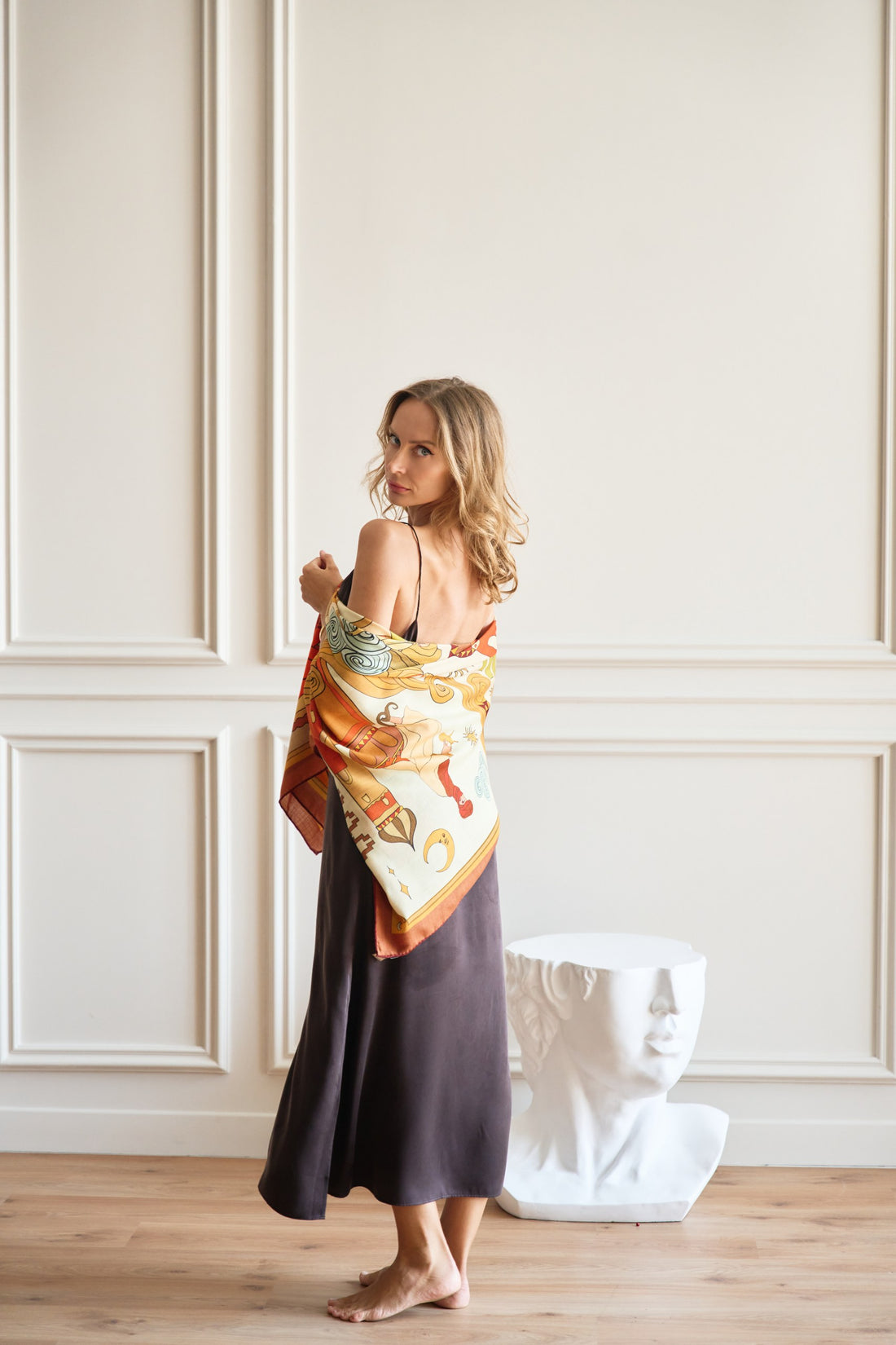 Arabian Nights (Gold)/ Shawl