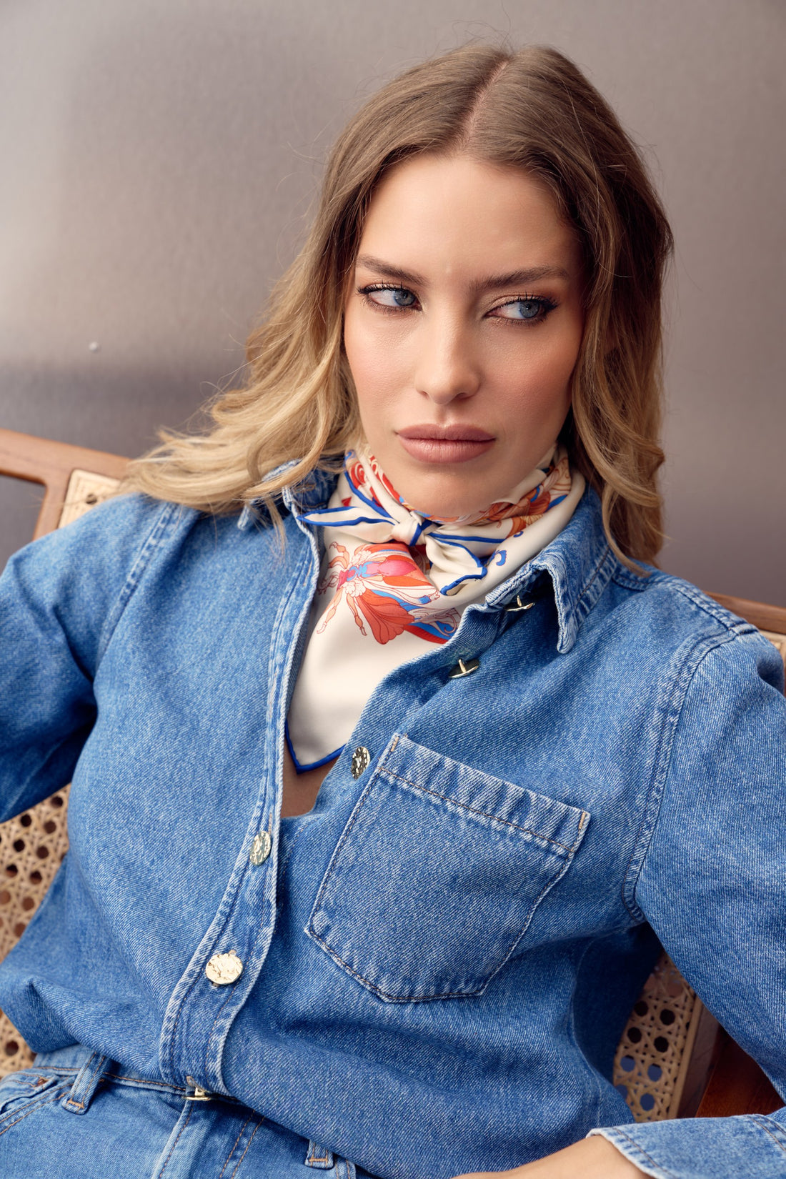 The Study of UAE Insects/ Silk Scarf