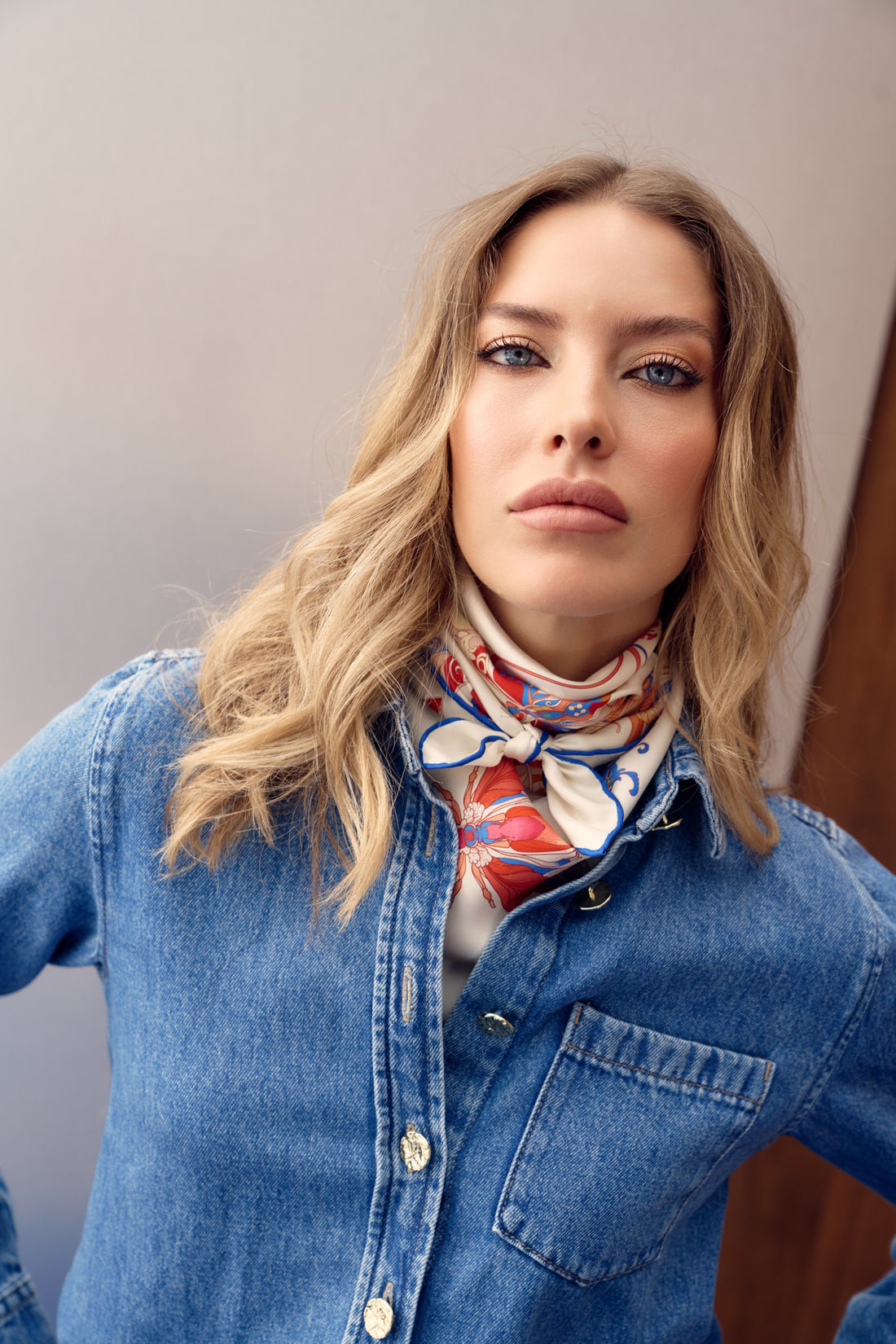 The Study of UAE Insects/ Silk Scarf