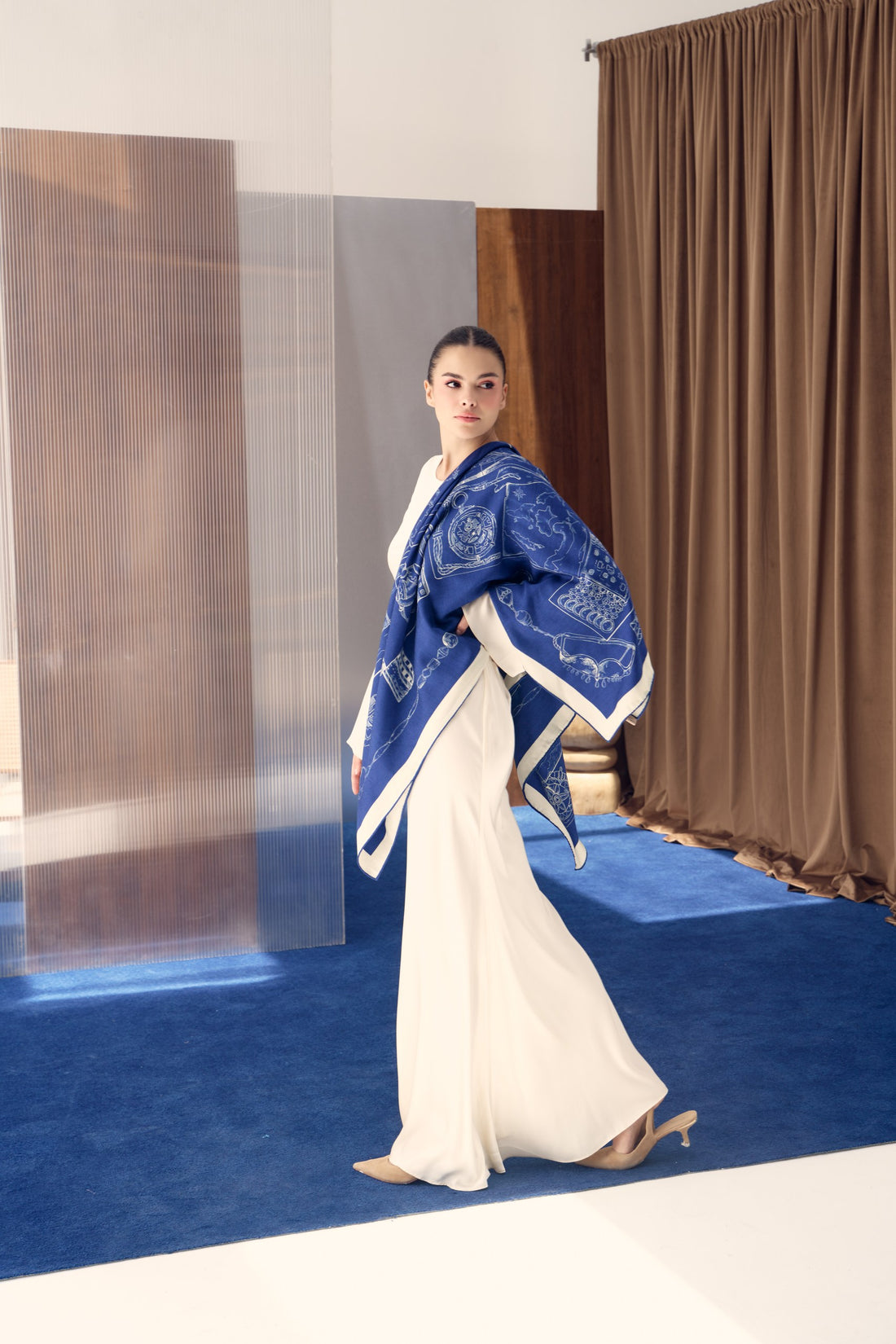 The Abu Dhabi Heritage (Heritage Blue)/ Shawl