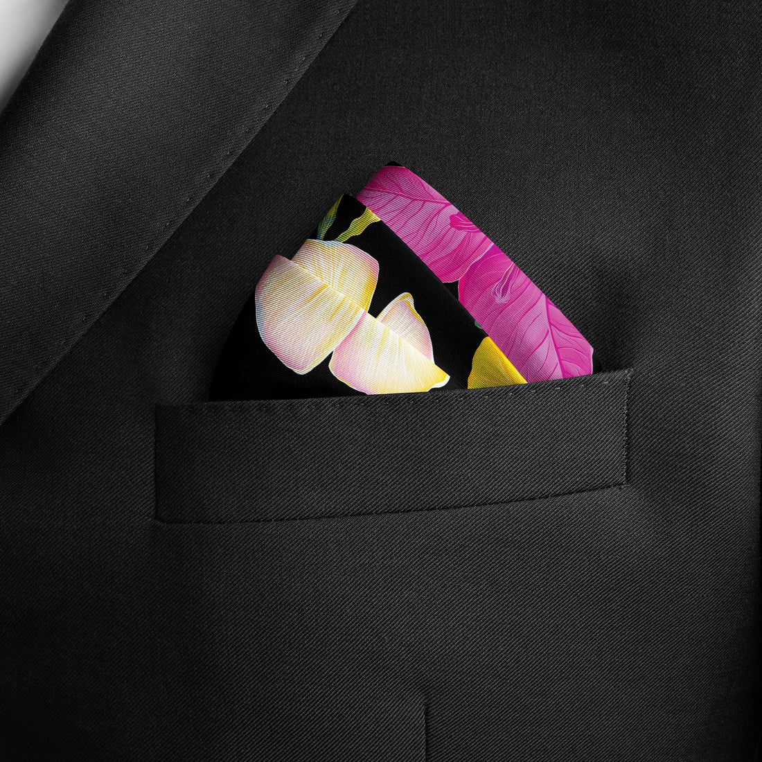 UAE Botanicals (Black) / Pocket square 35 - Lumena Maison